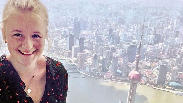 Unvergessliche Erlebnisse: Tamara Lorenz auf dem Schanghai-Tower ...