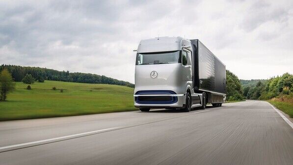 Konzept: Der „GenH2 Truck“ von Mercedes-Benz soll in der zweiten Hälfte der 2020er Jahre in die Serienproduktion gehen.