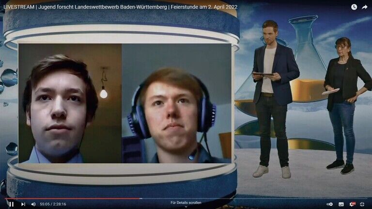 Virtuelle Siegerehrung: Roland Grimm (links) und Nathanael Strom erläutern ihr Projekt.