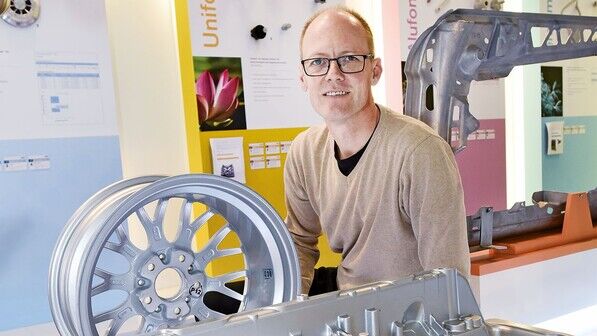 Macht Autos leichter und sicherer: Materialentwickler Stuart Wiesner.