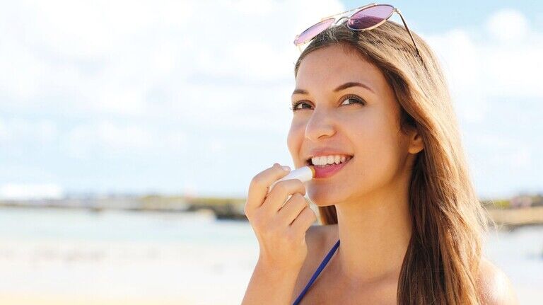 Lippen sind empfindlich: Bei Sonne benötigen sie Schutz vor der UV-Strahlung.
