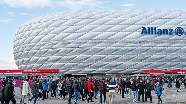 Drei Worte: „hinspiel.lose.suppe“ lautet die what3words-Adresse der Münchner Allianz-Arena.