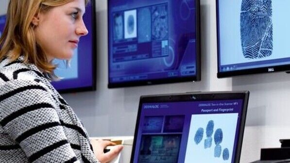 Sicherheit durch Biometrie: Fingerabdruck-Systeme von Dermalog sind weltweit gefragt. Foto: Augustin