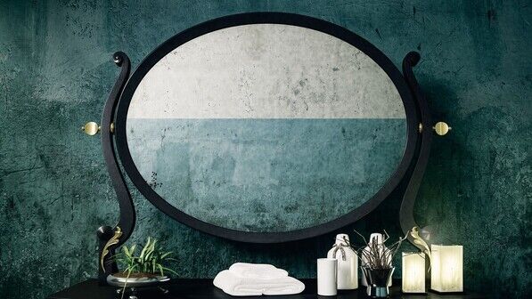 Altes Schätzchen: Gerade antike Spiegel weisen öfter blinde Flecken auf.