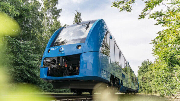 Premiere: Letztes Jahr fuhr der weltweit erste Wasserstoff-Zug von Ludwigshafen nach Mannheim. 