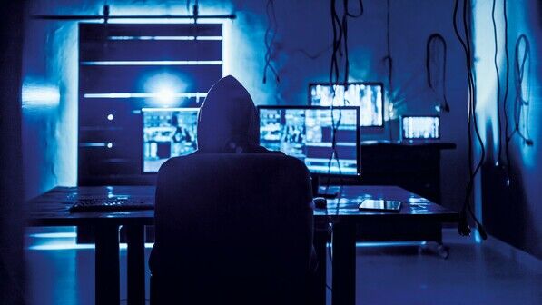 Computer als Waffe: Fast alle Unternehmen waren schon von Cyber-Angriffen betroffen.