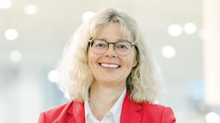 Ihr Fokus ist unter anderem, die Transformation zu gestalten: Stefanie Ulrich, geboren 1965 in Stuttgart, ist seit 2011 Personalleiterin am Audi-Standort Neckarsulm. 